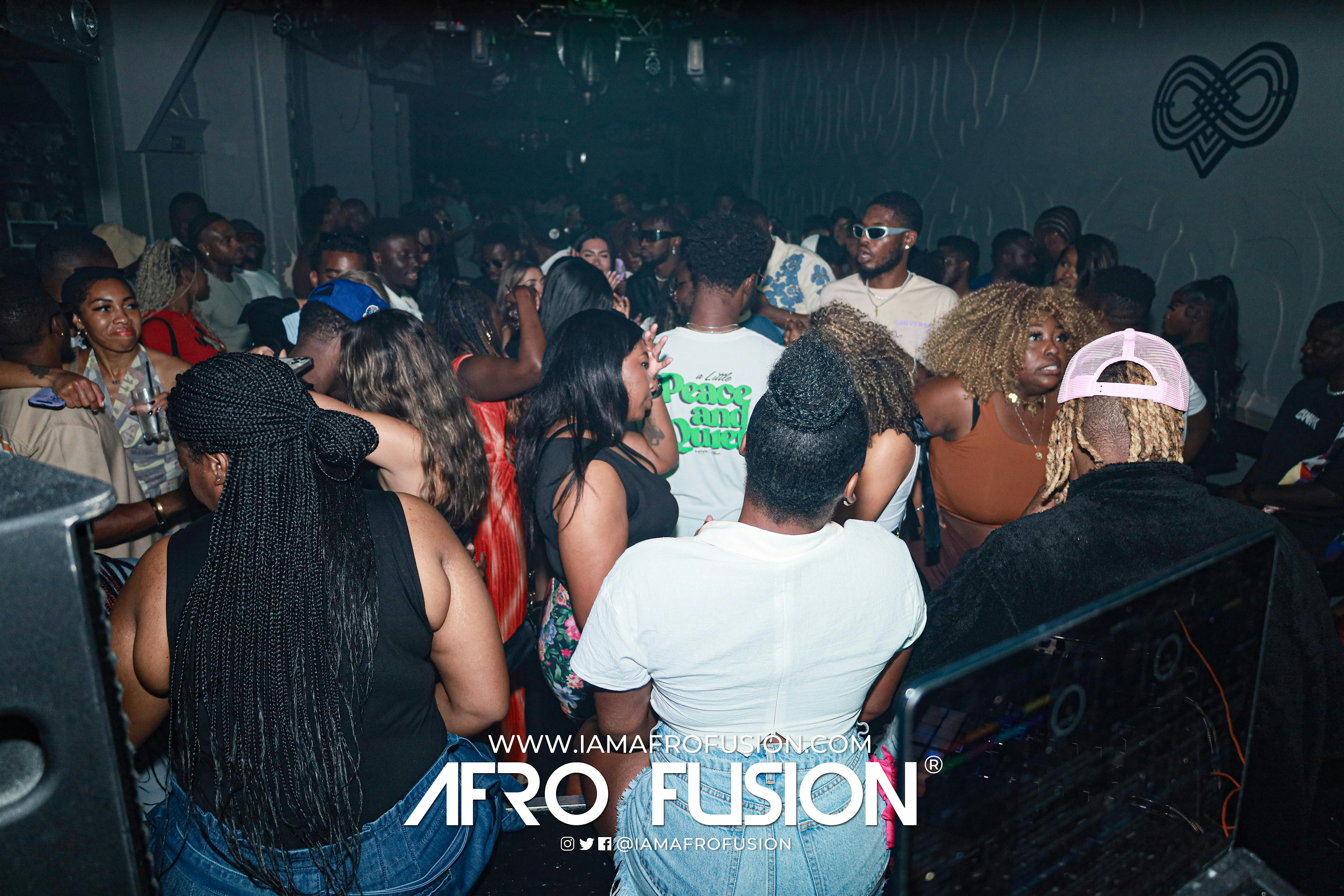 Afro Fusion Saturday : Afrobeats, Hiphop, Dancehall, Soca (Free Entry) – Chicago, IL