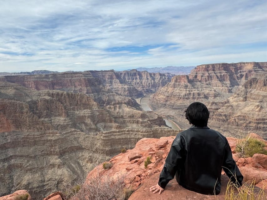 Book your Las Vegas: West Rim, Hoover Dam, Joshua Tree, Welcome Sign experience today. Discover upcoming events, exciting activities, tours, places to eat, places to stay, and fun things to do in Grand Canyon West Rim, Arizona with PartyFixx.co.