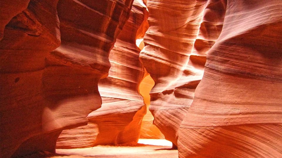 Book your Page: Upper Antelope Canyon Tour with Navajo Guide experience today. Discover upcoming events, exciting activities, tours, places to eat, places to stay, and fun things to do in Upper Antelope Canyon, Arizona with PartyFixx.co.