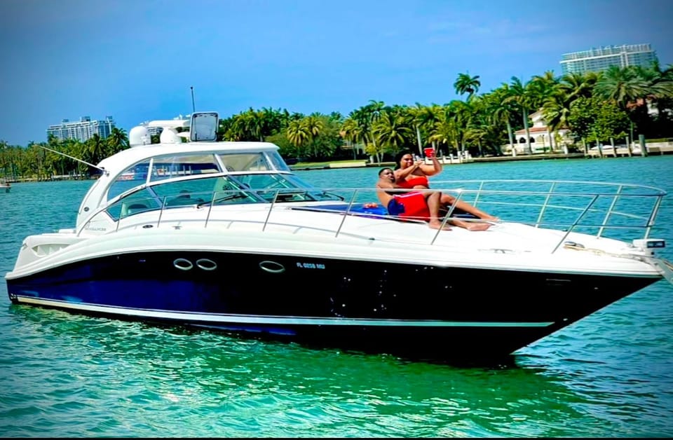 Book your ⭐️⭐️⭐️⭐️⭐️ Private  ️ Yacht Rentals ⏰ 2h   Champagne gift experience today. Discover upcoming events, exciting activities, tours, places to eat, places to stay, and fun things to do in Miami, Florida with PartyFixx.co.